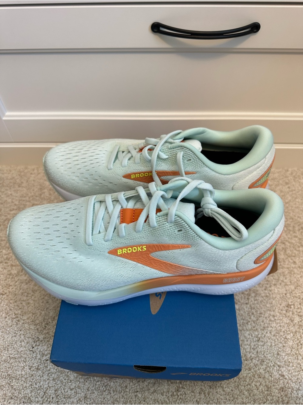 BROOKS Women's Ghost 16 Running Shoes in Mint with Peach Accents Size 8.5 NWT - Picture 5 of 7